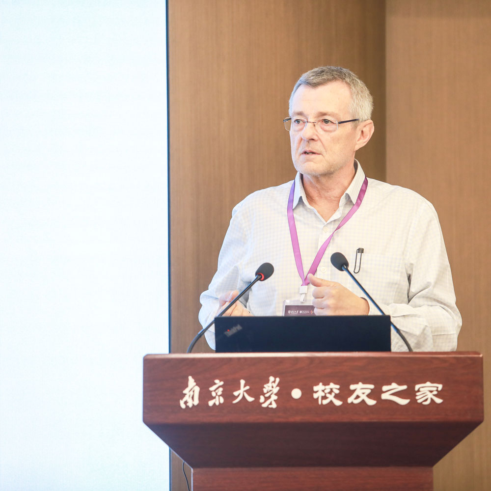 Professor Daniel Rodriguez at the lecturn, giving his presentation