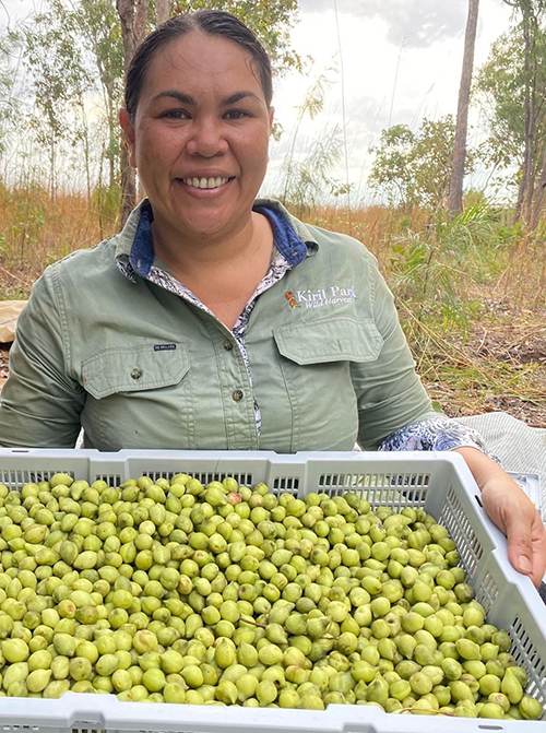 Michelle Oh holding container of kakadu plum