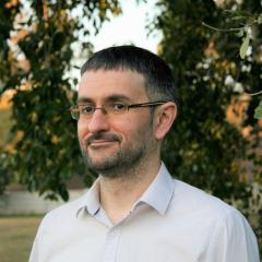 Dr Inigo Auzmendi