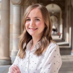 Dr Carly Hamilton