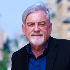 Headshot of Prof Glenn Denning