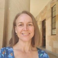 Dr Bernadine Flanagan