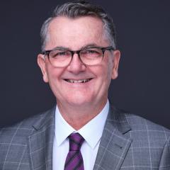 Dr Chris Downs