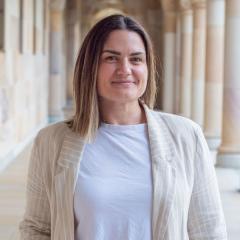 Mrs Natasha Guttenbeil