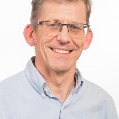 Dr Erik Van Oosterom